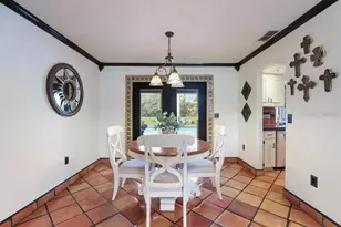 2077 Racimo Dr, Sarasota, FL 34240 - Photo 12