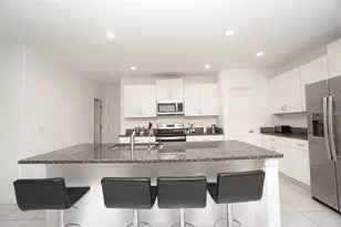 6417 Ten Acre Ct, Zephyrhills, FL 33541 - Photo 4