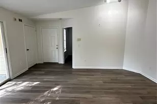 5077 Park Centeal Dr, Orlando, FL 32839 - Photo 6