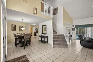 2871 Picadilly Cir, Kissimmee, FL 34747 - Photo 4