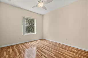 2042 Royal Vista Ct, Orlando, FL 32817 - Photo 10