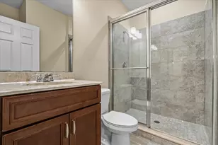 2049 Royal Vista Ct, Orlando, FL 32817 - Photo 12