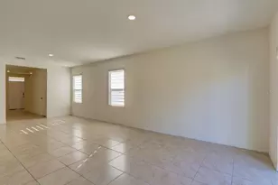 2501 Ribbon Fall Ave, Davenport, FL 33837 - Photo 4