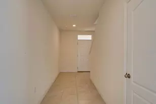 2501 Ribbon Fall Ave, Davenport, FL 33837 - Photo 2