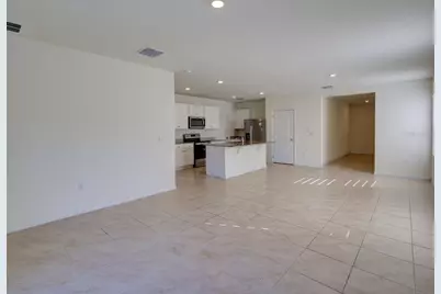2501 Ribbon Fall Avenue, Davenport, FL 33837 - Photo 6
