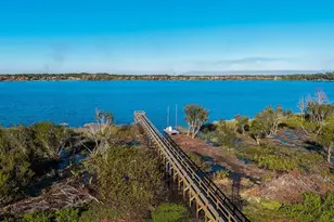 19285 Lochside Ln, Mount Dora, FL 32757 - Photo 8