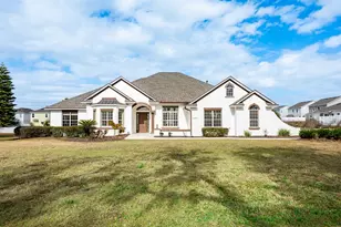 5092 NE 81st Blvd, Wildwood, FL 34785 - Photo 1