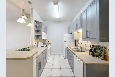 185 N Pearl Lake Causeway #210, Altamonte Springs, FL 32714 - Photo 10