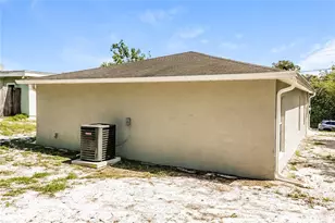 824 Pinewood St, Daytona Beach, FL 32117 - Photo 14