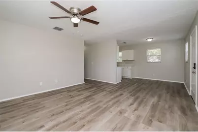 425 S Disston Avenue, Tarpon Springs, FL 34689 - Photo 2