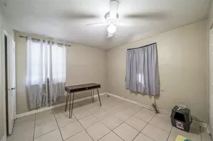 708 N St Clair Abrams Ave, Tavares, FL 32778 - Photo 32