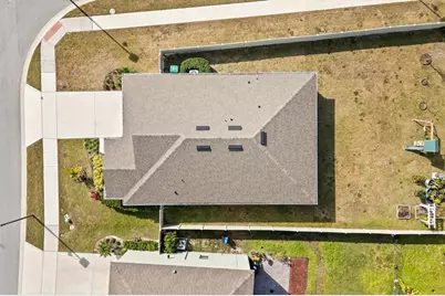 5247 Mahogany Drive, Mount Dora, FL 32757 - Photo 4