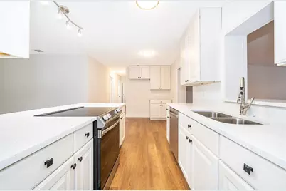 356 Fanfair Avenue, Orlando, FL 32811 - Photo 10