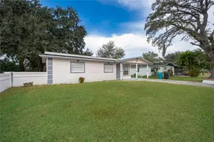 356 Fanfair Ave, Orlando, FL 32811 - Photo 2