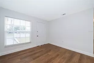 356 Fanfair Ave, Orlando, FL 32811 - Photo 6