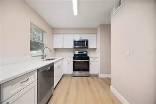 8013 Rhea Cir, Orlando, FL 32807 - Photo 8