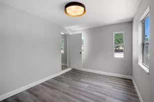 2105 9th St NE, Winter Haven, FL 33880 - Photo 12