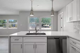 2105 9th St NE, Winter Haven, FL 33880 - Photo 10