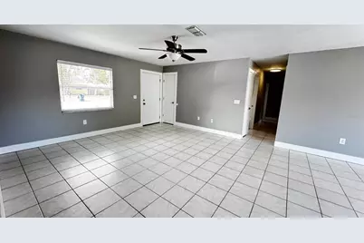 3935 Middlesex Place, Sarasota, FL 34241 - Photo 6