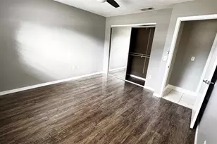 3935 Middlesex Pl, Sarasota, FL 34241 - Photo 12