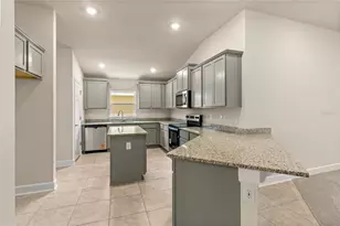 7576 Bent Tree Loop, Saint Cloud, FL 34773 - Photo 4