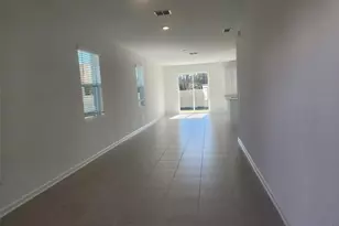 2724 Skyline Loop, Kissimmee, FL 34758 - Photo 2