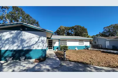 2577 Granada Circle W, Saint Petersburg, FL 33712 - Photo 2