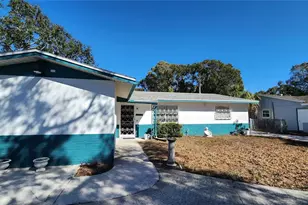 2577 Granada Cir W, Saint Petersburg, FL 33712 - Photo 2