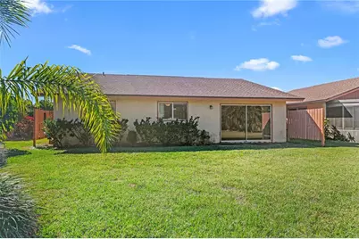 6479 Royal Woods Drive, Fort Myers, FL 33908 - Photo 4