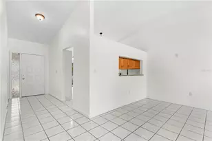 6479 Royal Woods Dr, Fort Myers, FL 33908 - Photo 10
