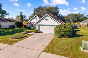 1902 Ashley Oaks Ct, Saint Cloud, FL 34771 - Photo 4