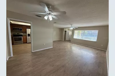 3218 Oxford Drive W, Bradenton, FL 34205 - Photo 4