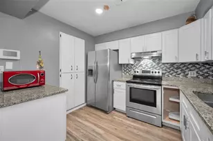 14557 Apache Ave, Largo, FL 33774 - Photo 32