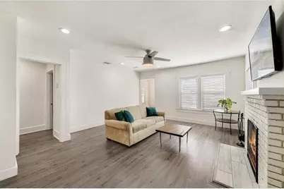 2011 Dartmouth Avenue N, Saint Petersburg, FL 33713 - Photo 16