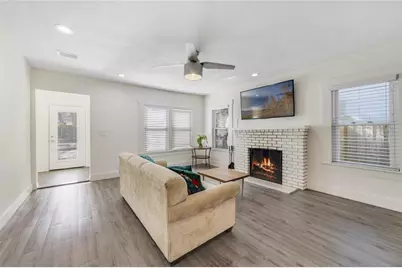 2011 Dartmouth Avenue N, Saint Petersburg, FL 33713 - Photo 18