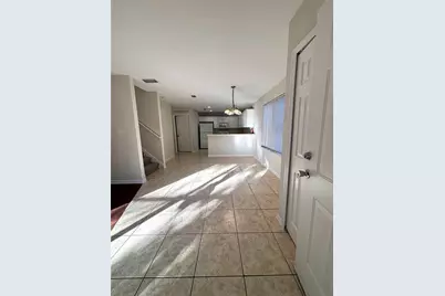 1064 Park Central Circle, Groveland, FL 34736 - Photo 2