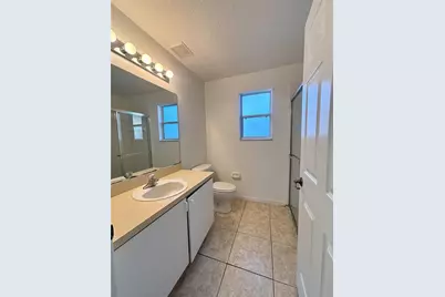 1064 Park Central Circle, Groveland, FL 34736 - Photo 8