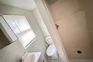 728 Columbia St, Orlando, FL 32805 - Photo 2