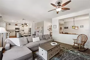 2813 Shelburne Way, Saint Cloud, FL 34772 - Photo 2