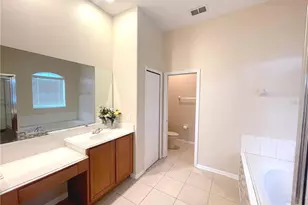 2554 Sand Arbor Cir, Orlando, FL 32824 - Photo 10