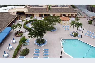 9861 Sunrise Lakes  Blvd Sunrise Lakes Boulevard #310, Sunrise, FL 33322 - Photo 12
