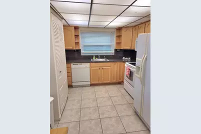 9861 Sunrise Lakes  Blvd Sunrise Lakes Boulevard #310, Sunrise, FL 33322 - Photo 28