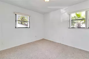 1021 Hollywood Ave, Eustis, FL 32726 - Photo 22