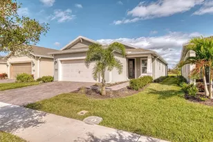 2505 Cliff Wy, Saint Cloud, FL 34771 - Photo 1
