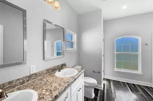 1045 James Dr, Kissimmee, FL 34759 - Photo 6