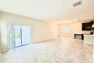 11179 Longleaf Woods Dr, Orlando, FL 32832 - Photo 8