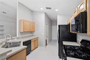 2834 Mayflower Loop, Clermont, FL 34714 - Photo 12