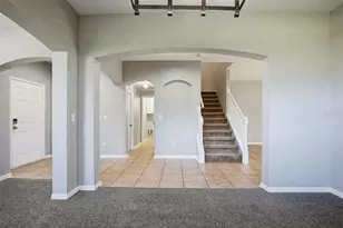 6219 Gannetdale Dr, Lithia, FL 33547 - Photo 2