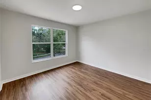 18105 Regents Square Dr, Tampa, FL 33647 - Photo 16