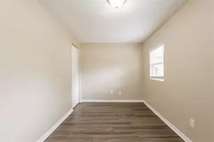 2115 E Ellicott St, Tampa, FL 33610 - Photo 18